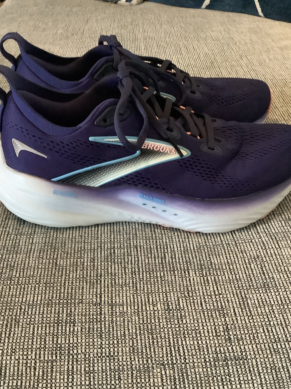 Brooks Women’s Running Shoes in Purple with White Midsole